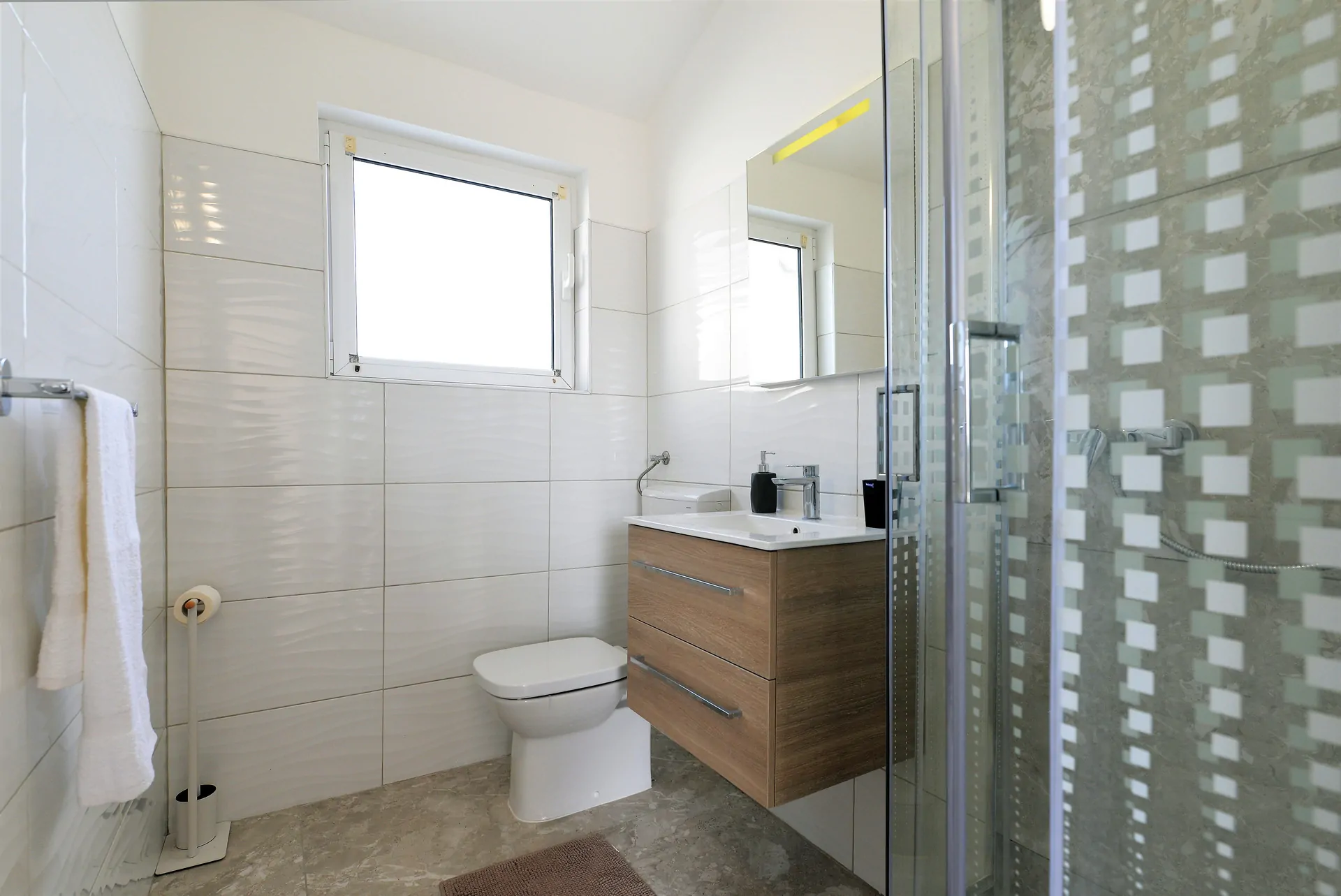 Antonija A2 2+1 06 - Kornatica