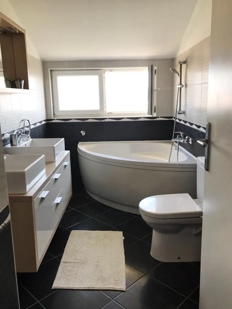 Karla 5+1 06 - Kornatica