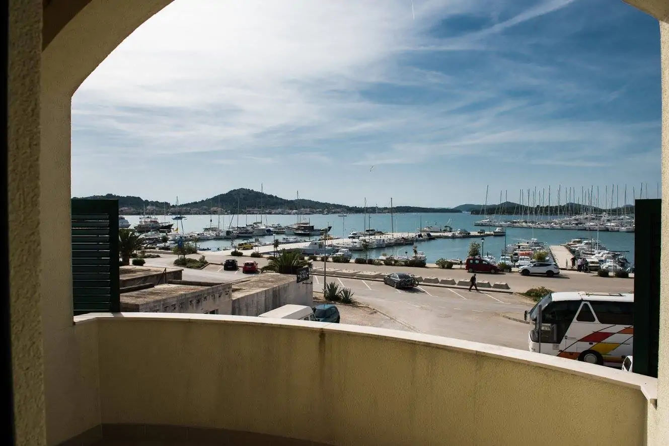 Karlo 4+1 - Kornatica