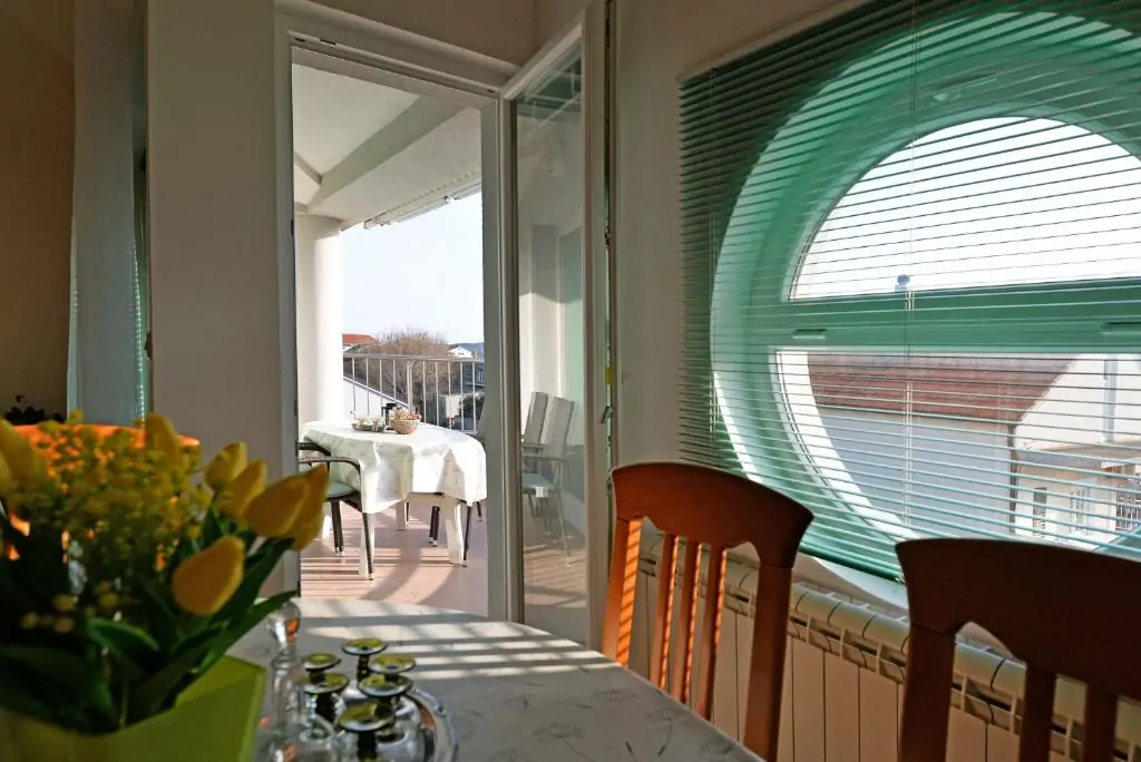 Anita A2 2+2 08 - Kornatica