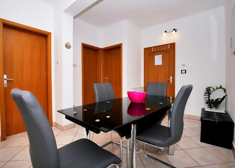 Mister B1 4+1 01 - Kornatica