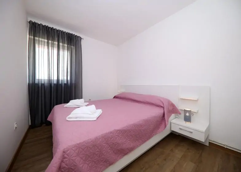 Mister B2 4+0 04 - Kornatica