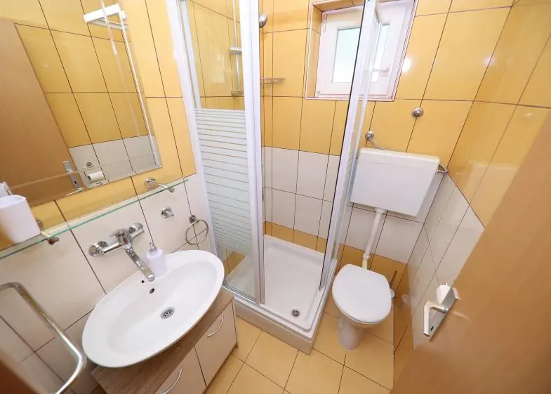 Mister B2 4+0 06 - Kornatica