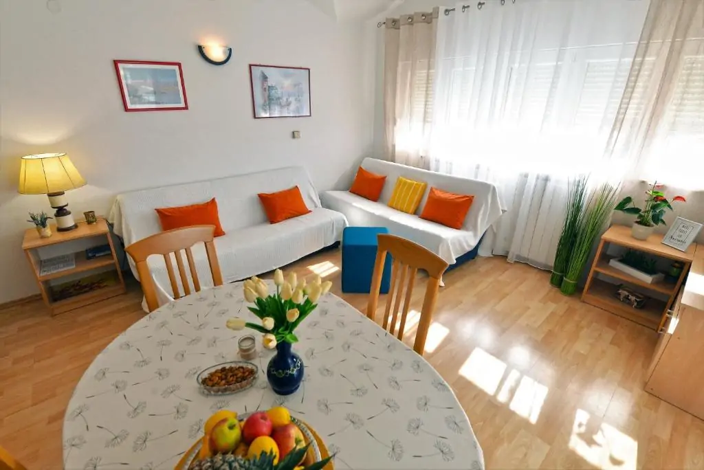 Anita A1 2+2 05 - Kornatica