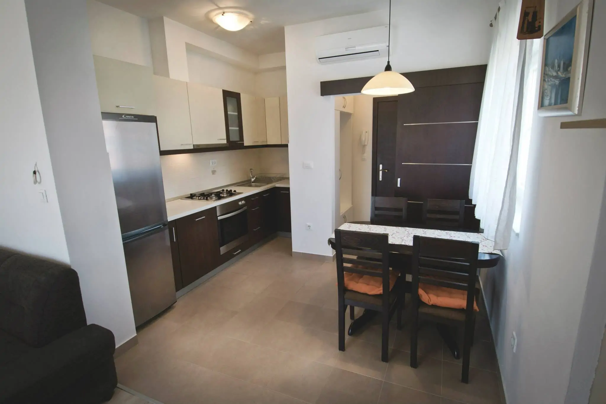 Maja Betina 4+0 03 - Kornatica