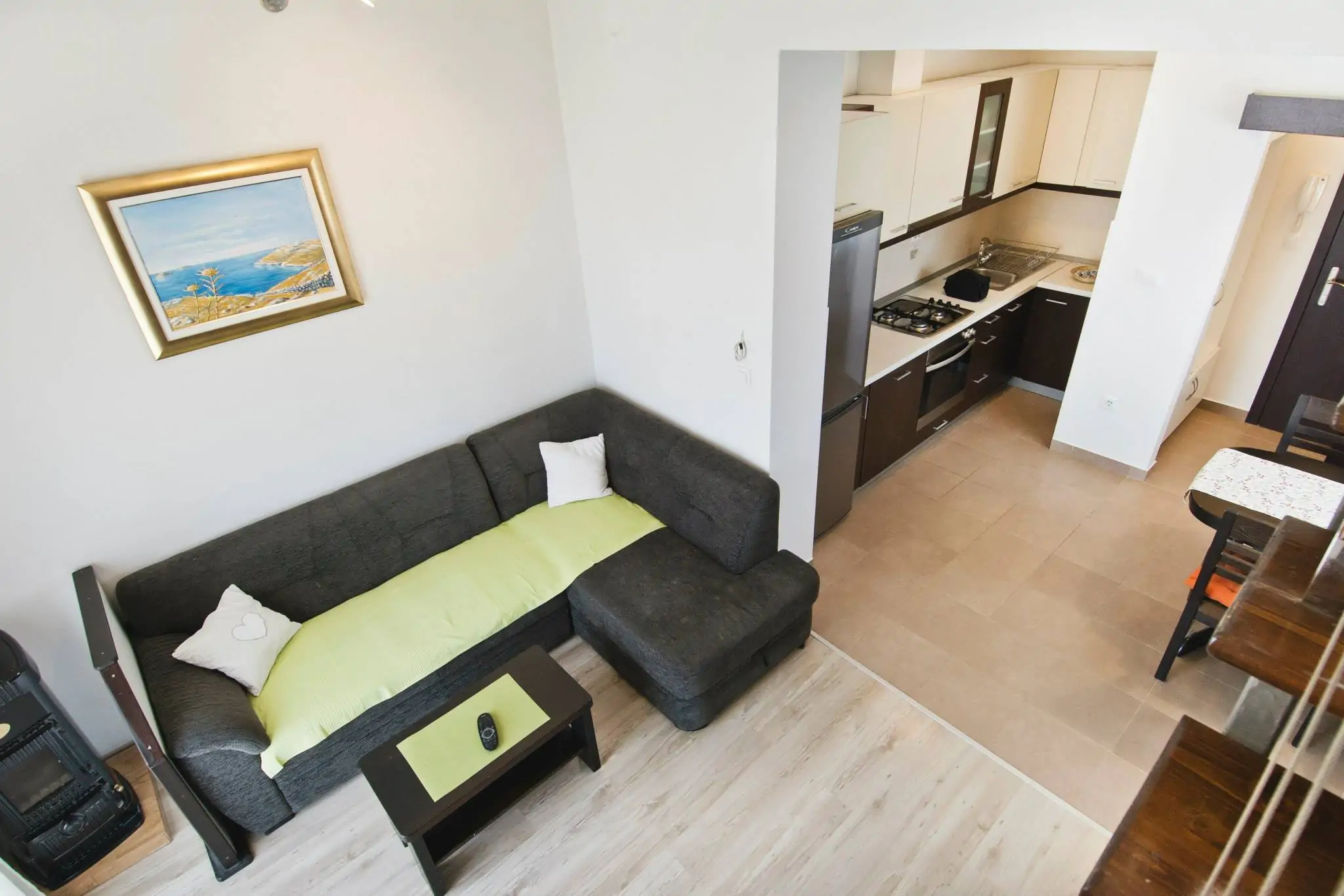 Maja Betina 4+0 04 - Kornatica