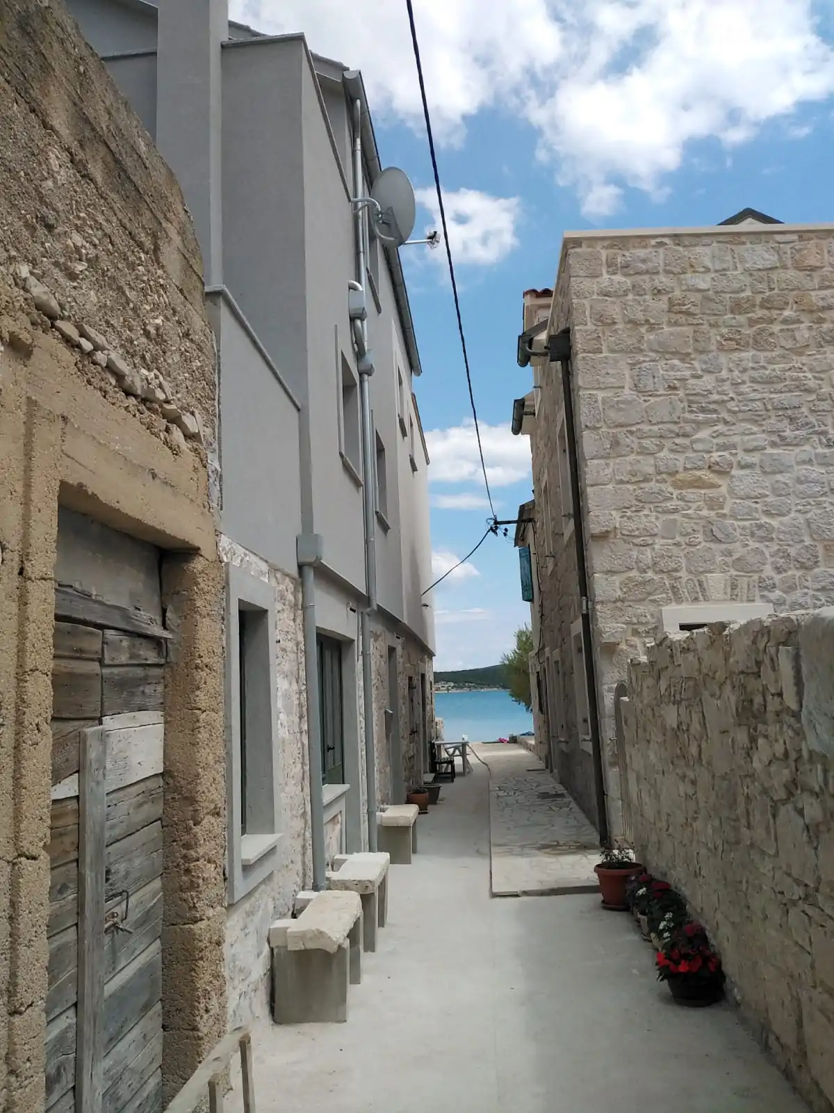 Varoš 2+0 - Kornatica