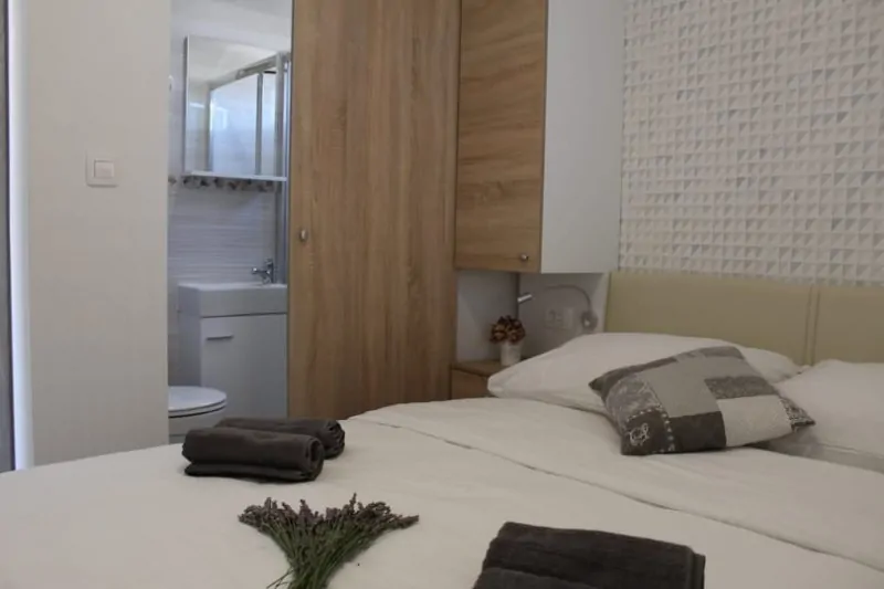 Jersane resort 02 - Kornatica