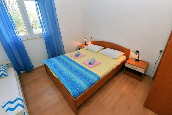 Mate Slanica Plavi 2+1 12 - Kornatica