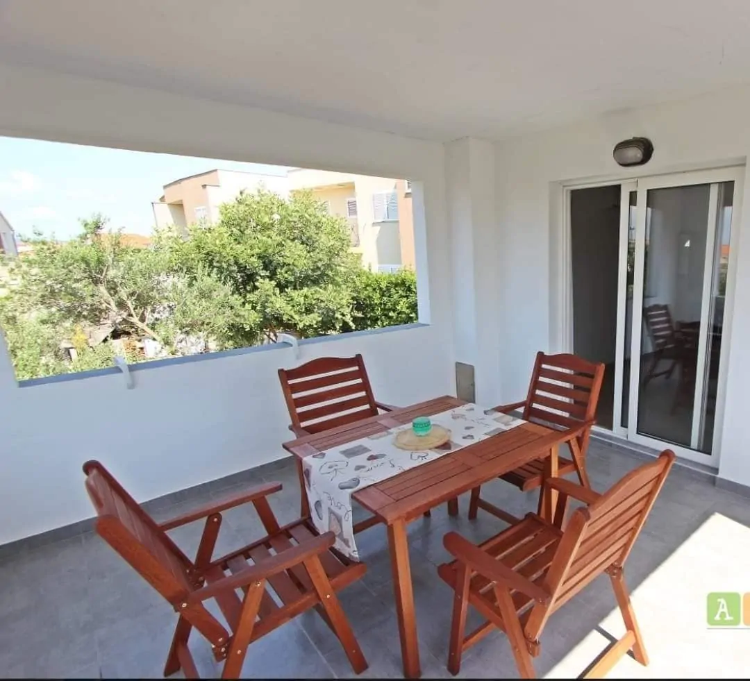 Ane P 4+1 03 - Kornatica