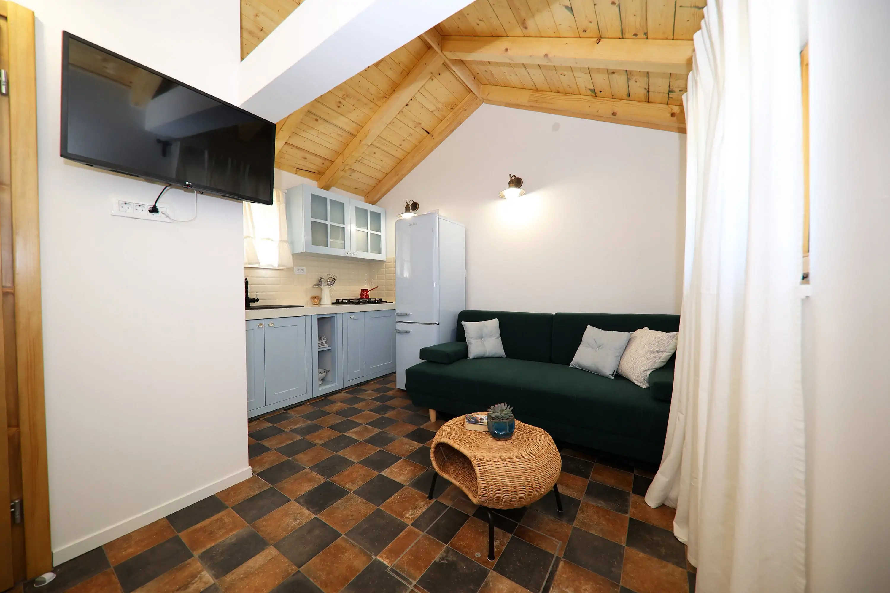 La Vida -145 €/day until 14.06.2024. 04 - Kornatica