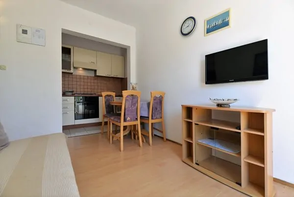 Mate Slanica Plavi 2+1 07 - Kornatica