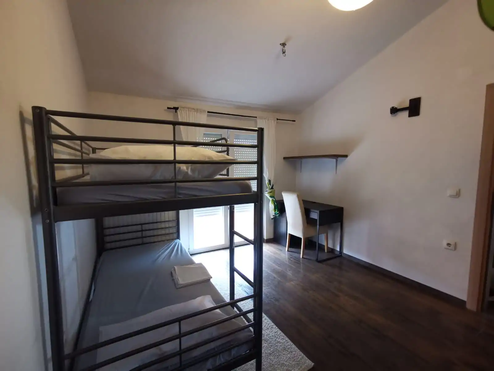 Toma 4+1 12 - Kornatica