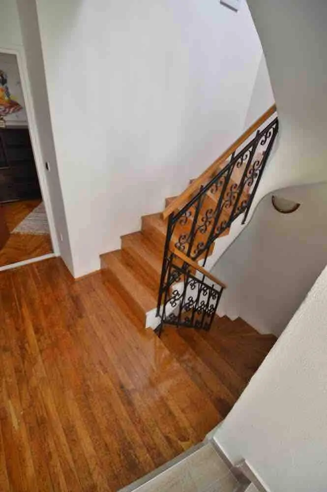 Betina Selo 8+1 02 - Kornatica