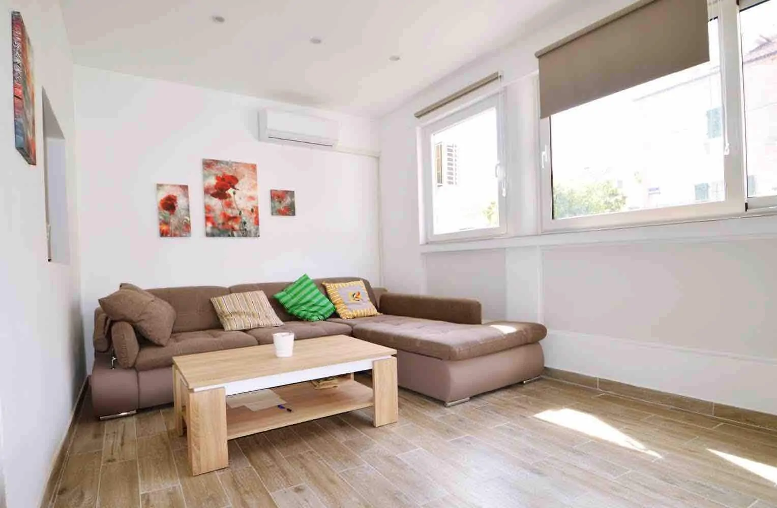 Betina Selo 8+1 10 - Kornatica