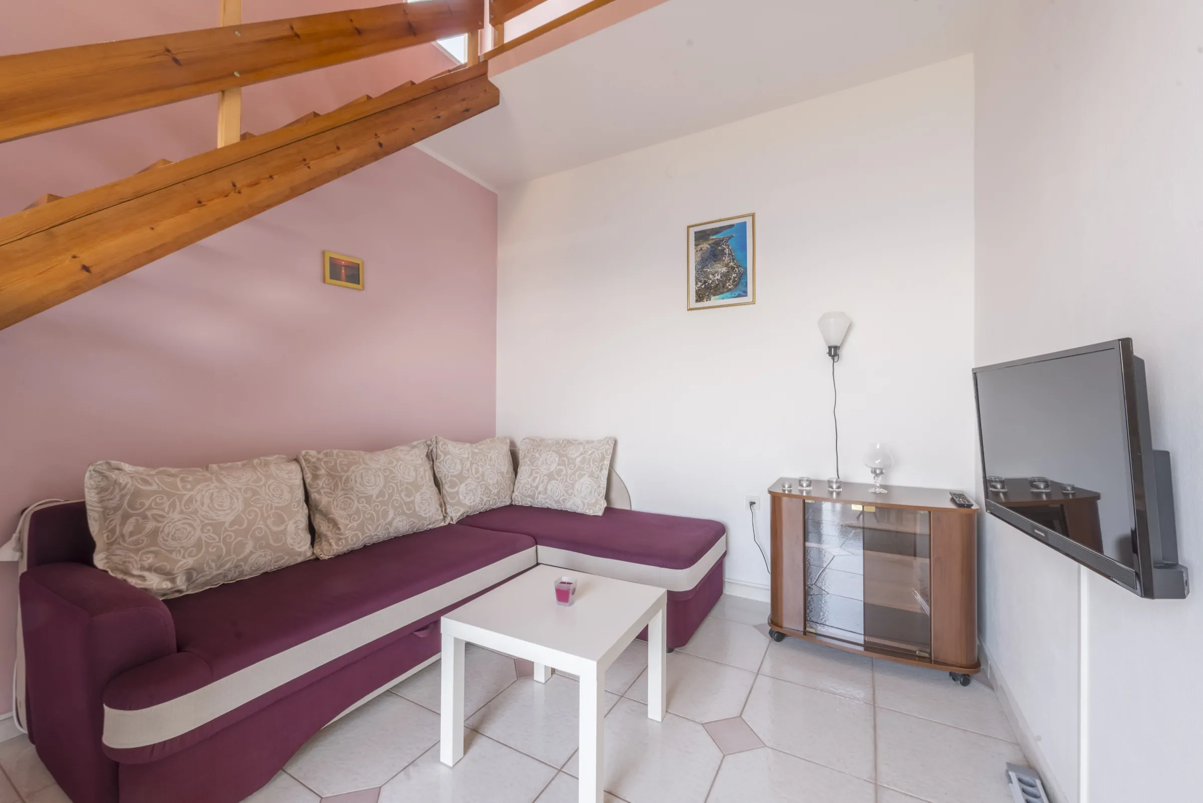 Vilma A1 2+2 04 - Kornatica