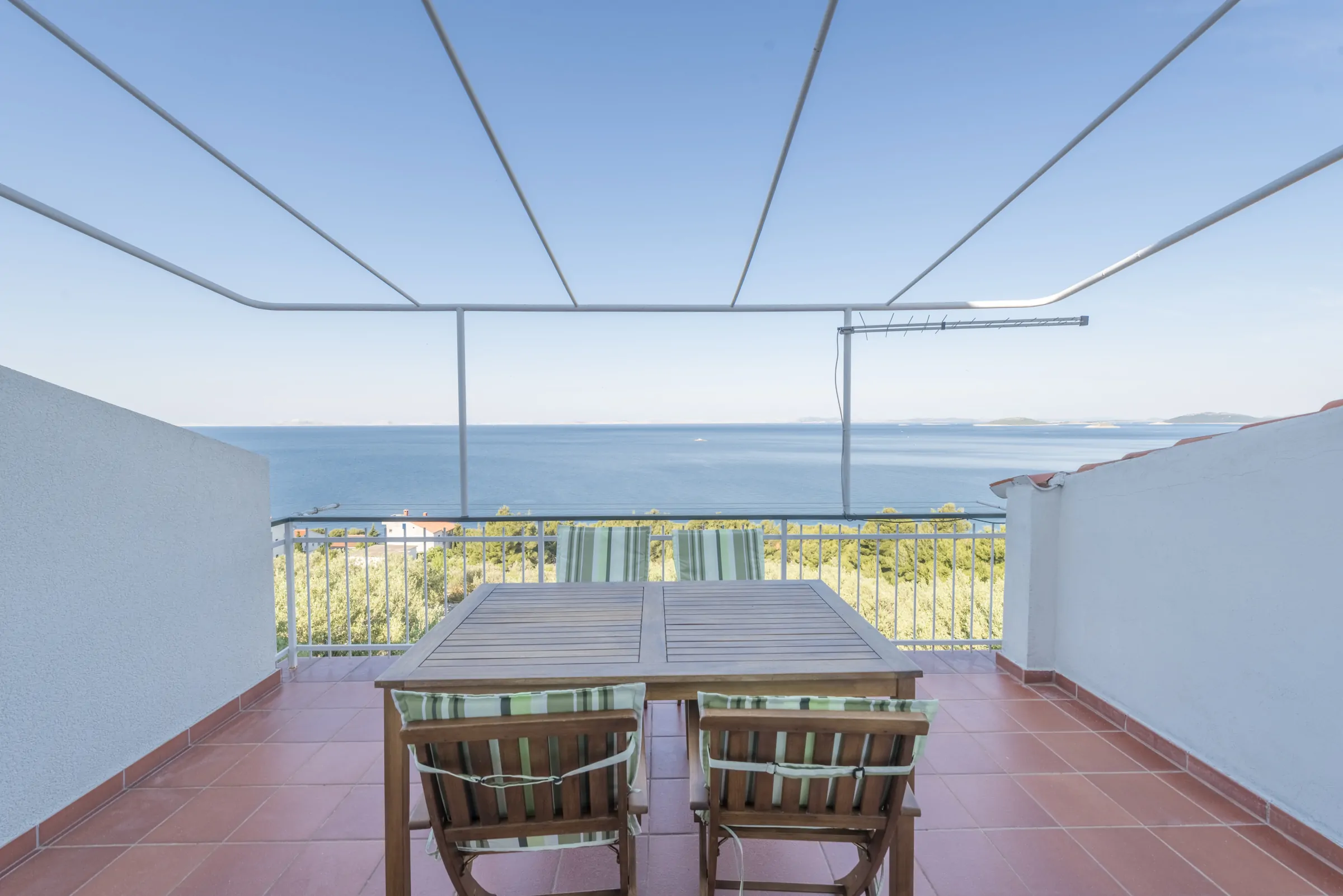 Vilma A1 2+2 01 - Kornatica