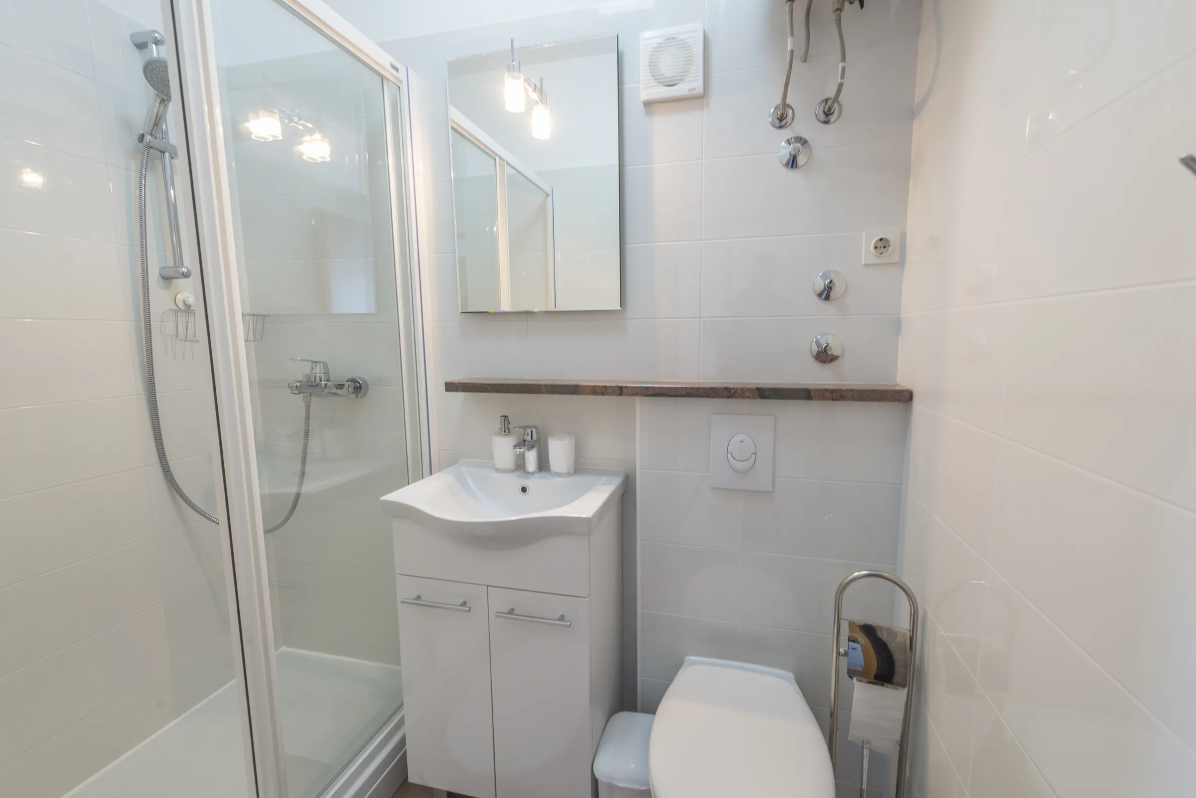 Vilma A1 2+2 05 - Kornatica