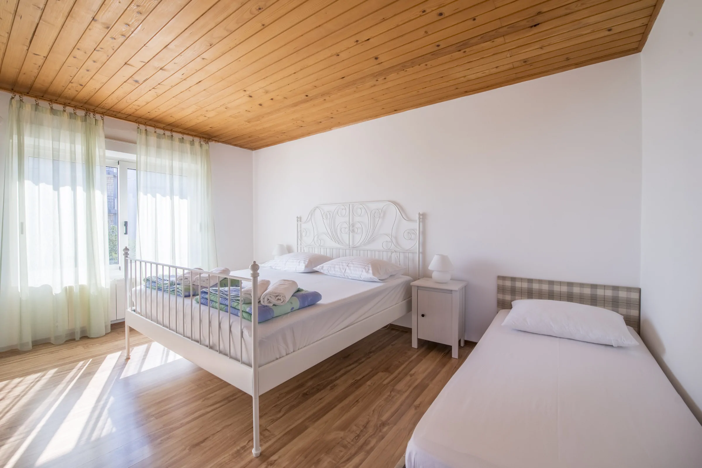 Vilma A2 2+2 08 - Kornatica