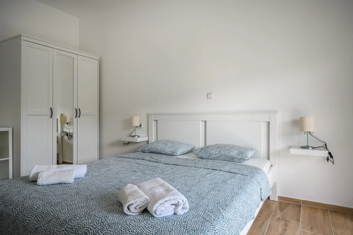 Lajci A2 4+0  -10% (03.07.-14.07.) 01 - Kornatica