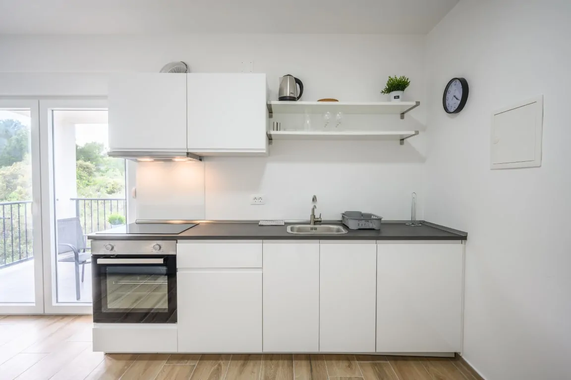 Lajci A1 2+1 02 - Kornatica