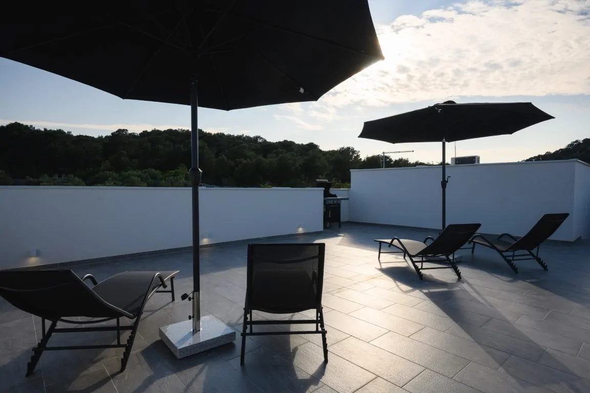 Lajci A2 4+0  -10% (03.07.-14.07.) 12 - Kornatica