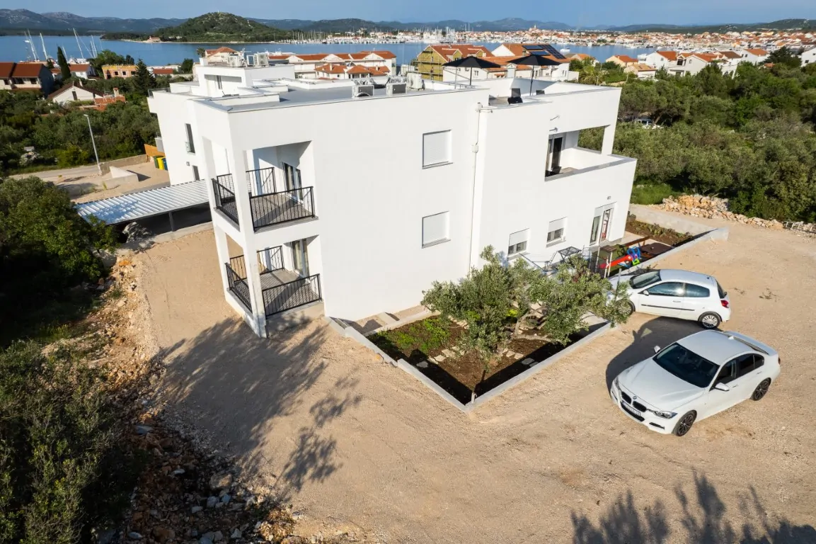 Lajci A1 2+1 13 - Kornatica