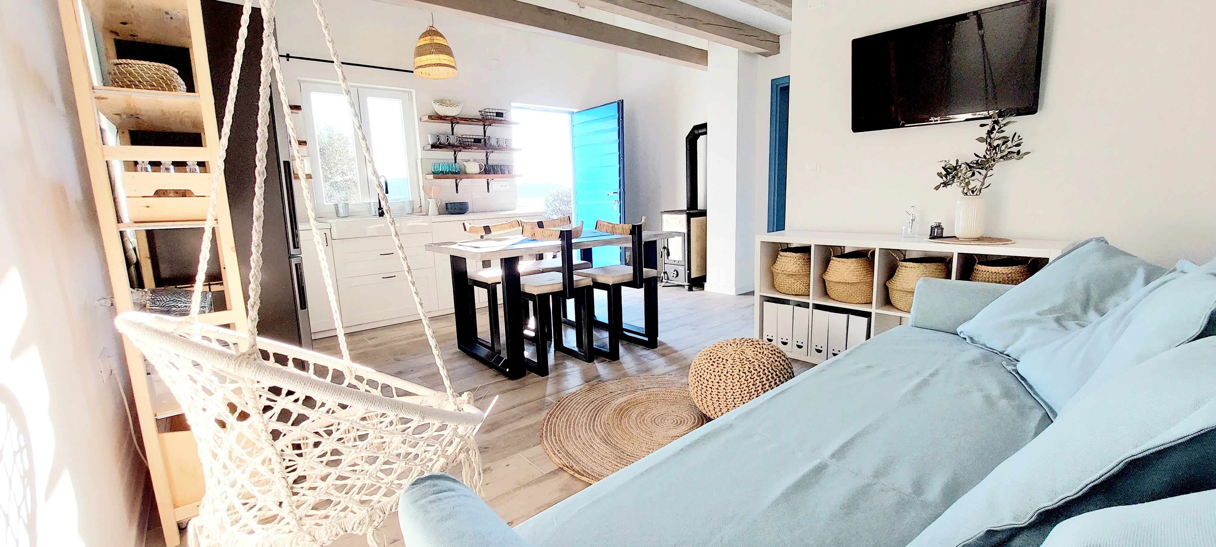 Little white port 04 - Kornatica