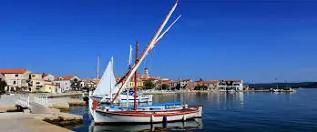 Varoš 2 3+2 11 - Kornatica