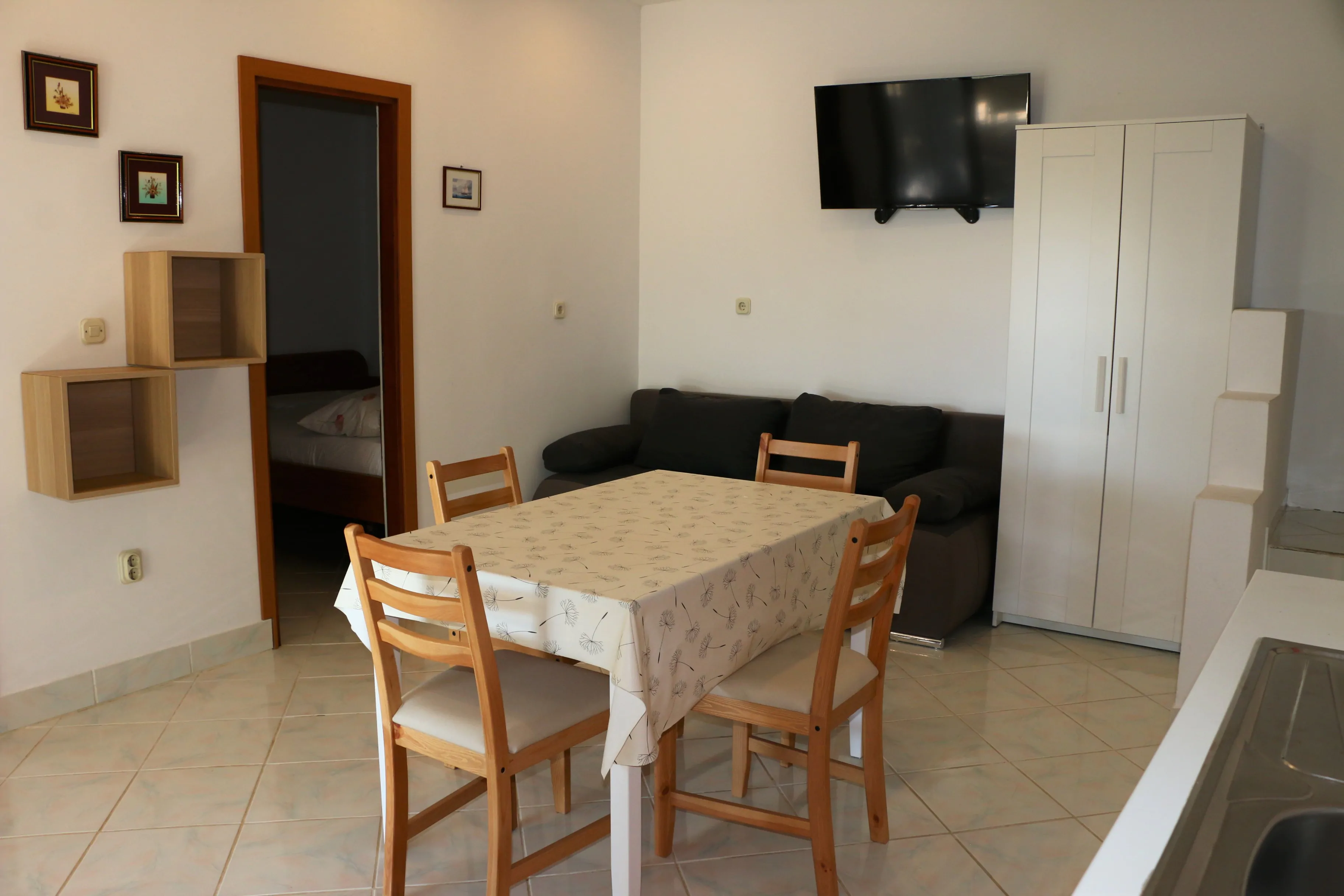 Pod Raduč – Rato A1 4+0 05 - Kornatica