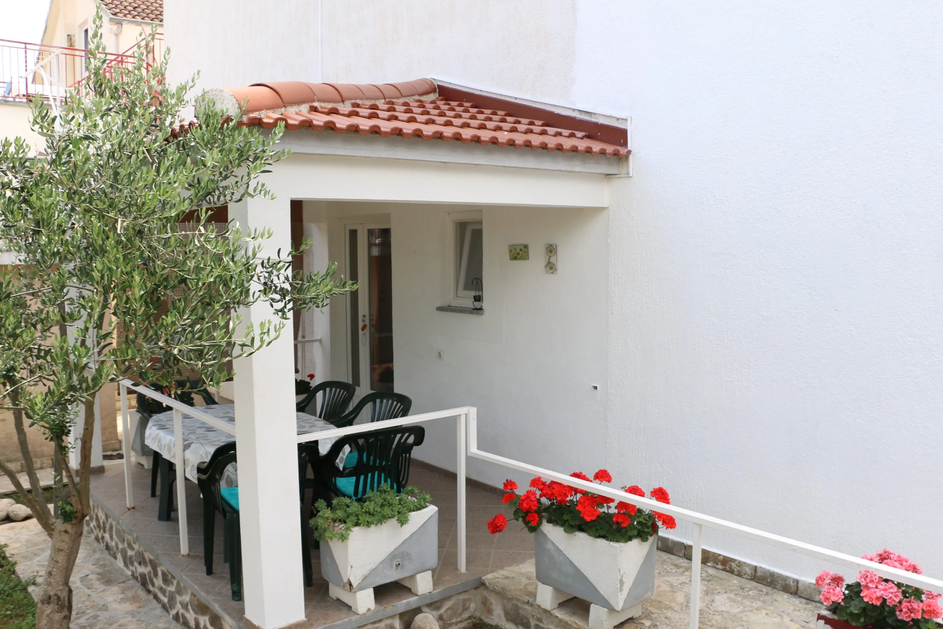 Pool 1 4+2 12 - Kornatica