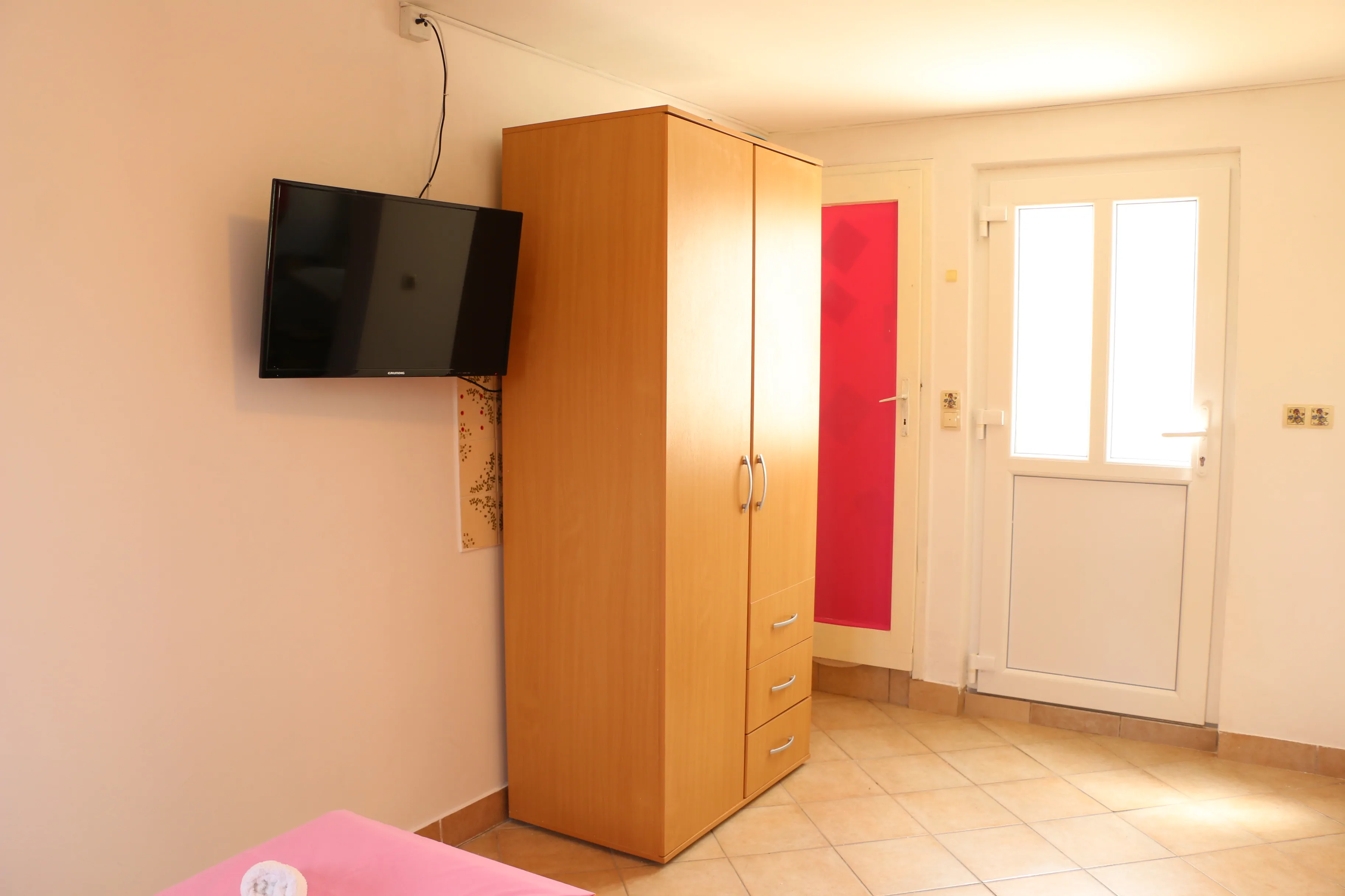 Pool 6 2+0 02 - Kornatica