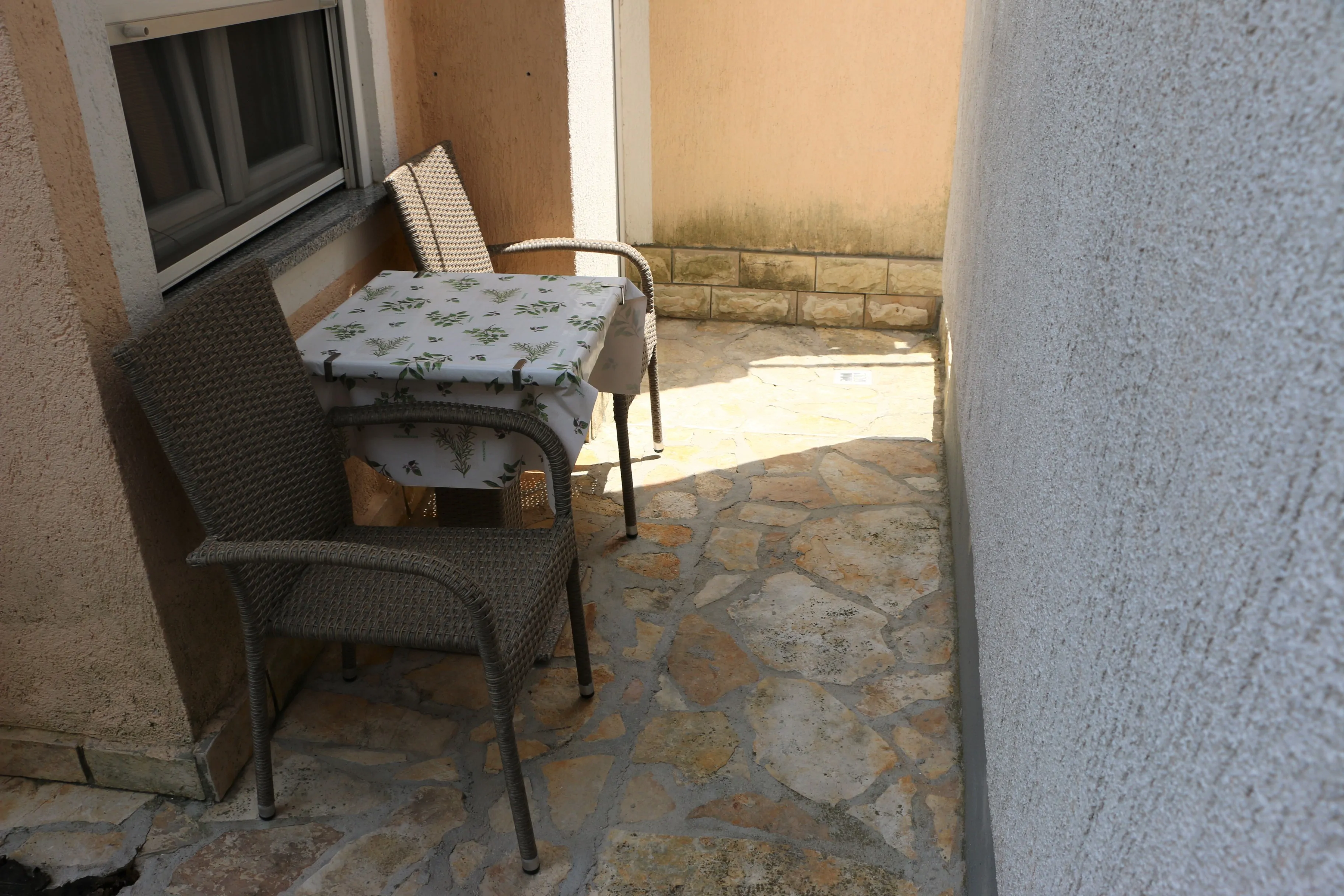 Pool 6 2+0 05 - Kornatica