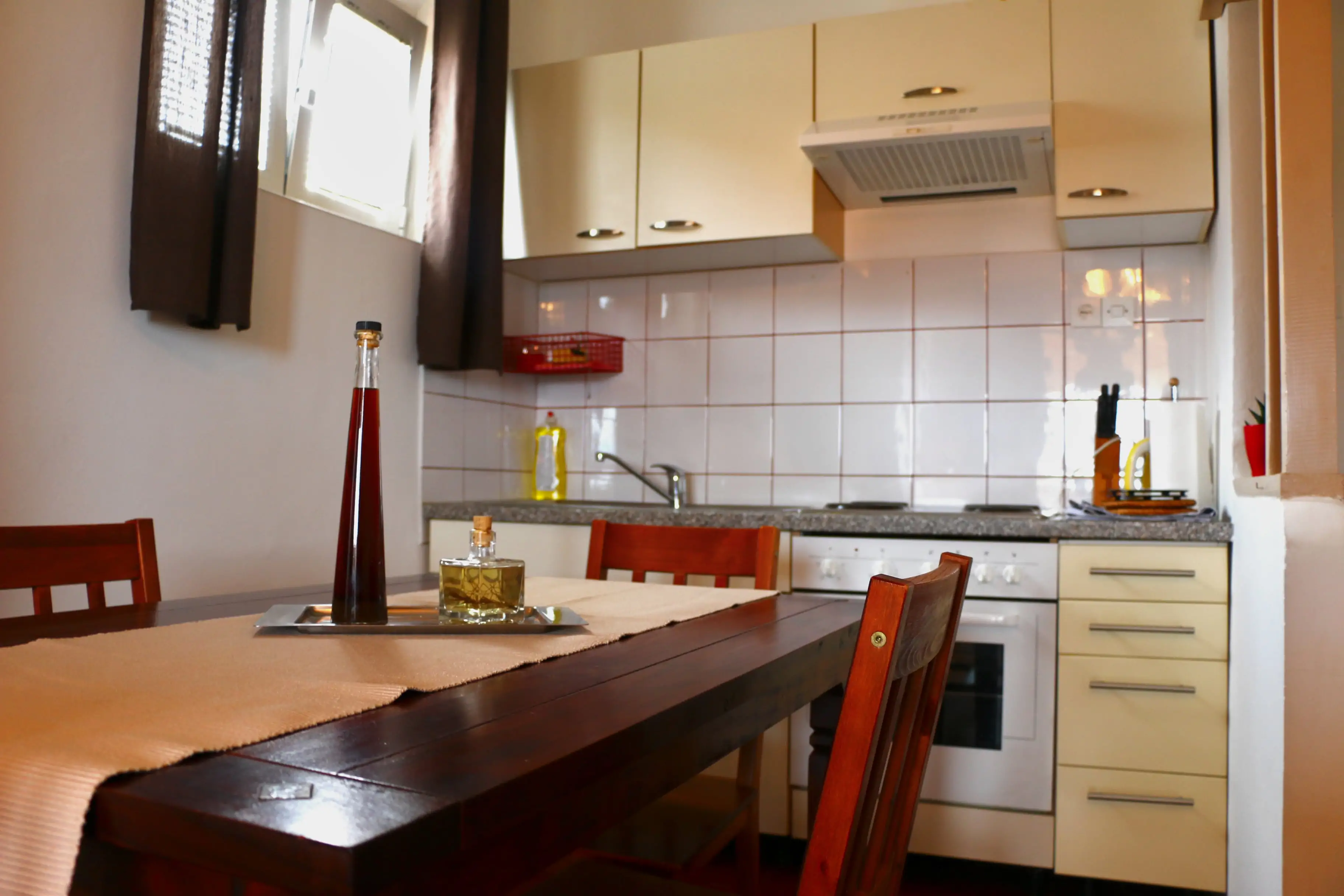 Elza 4+2 08 - Kornatica