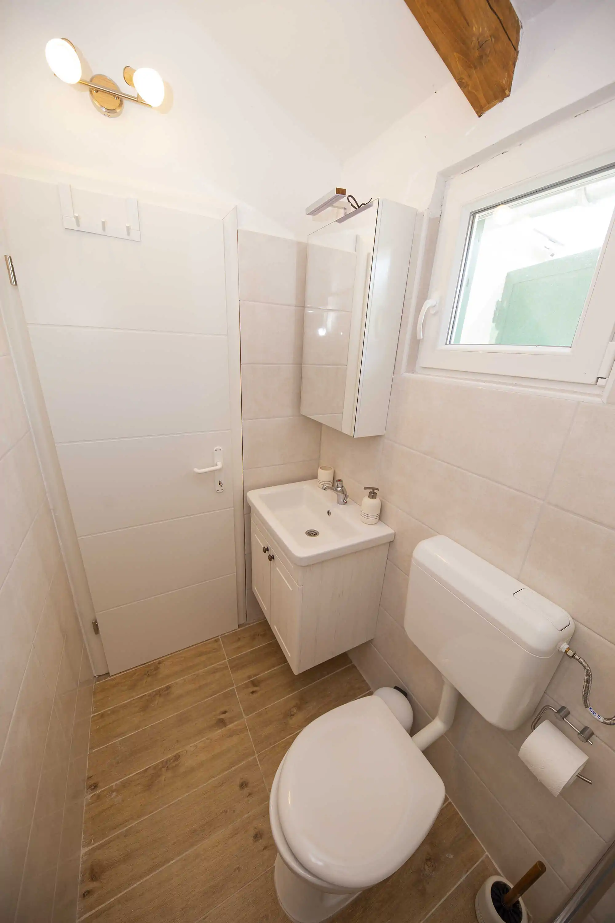 Stani 06 - Kornatica