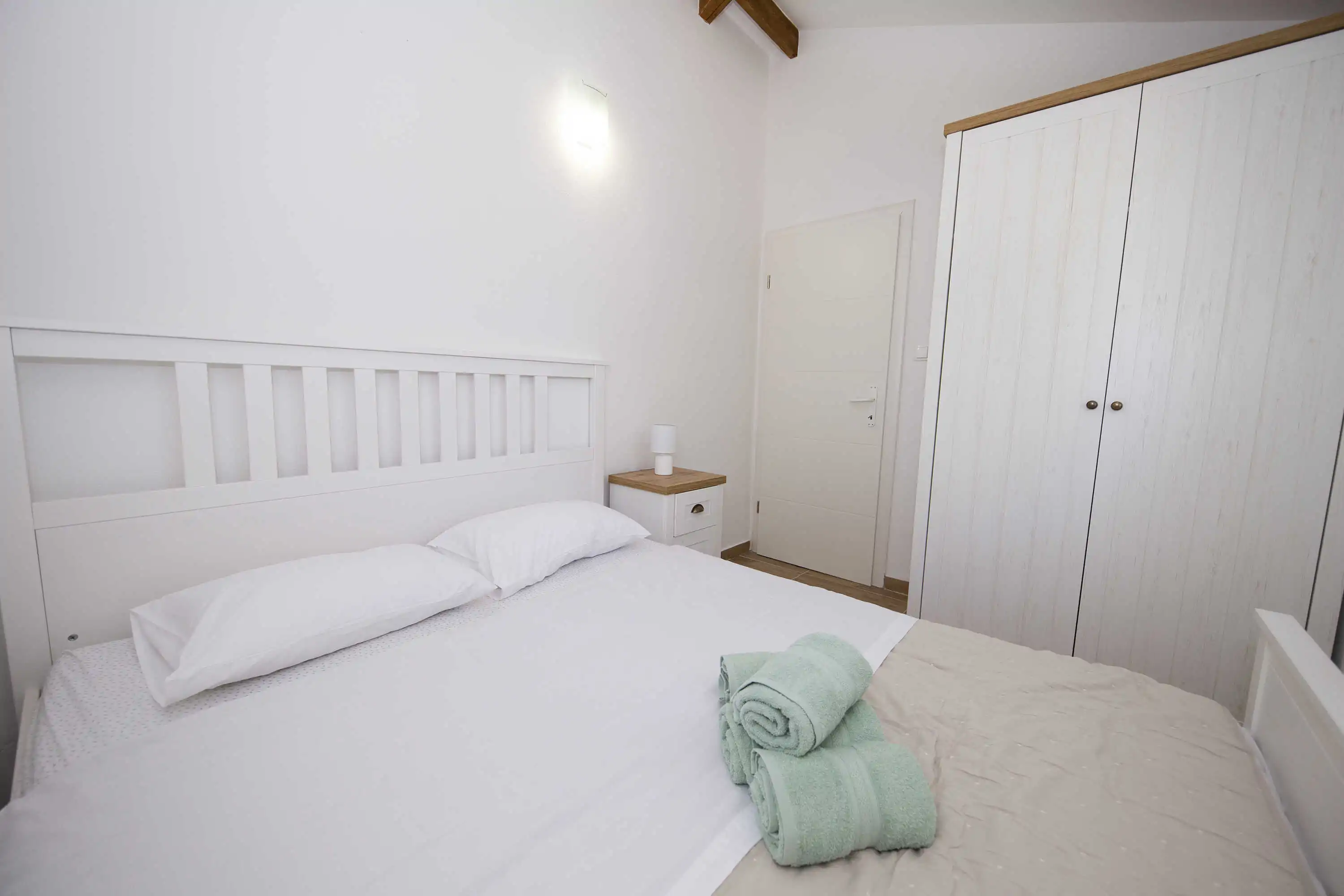 Stani 09 - Kornatica