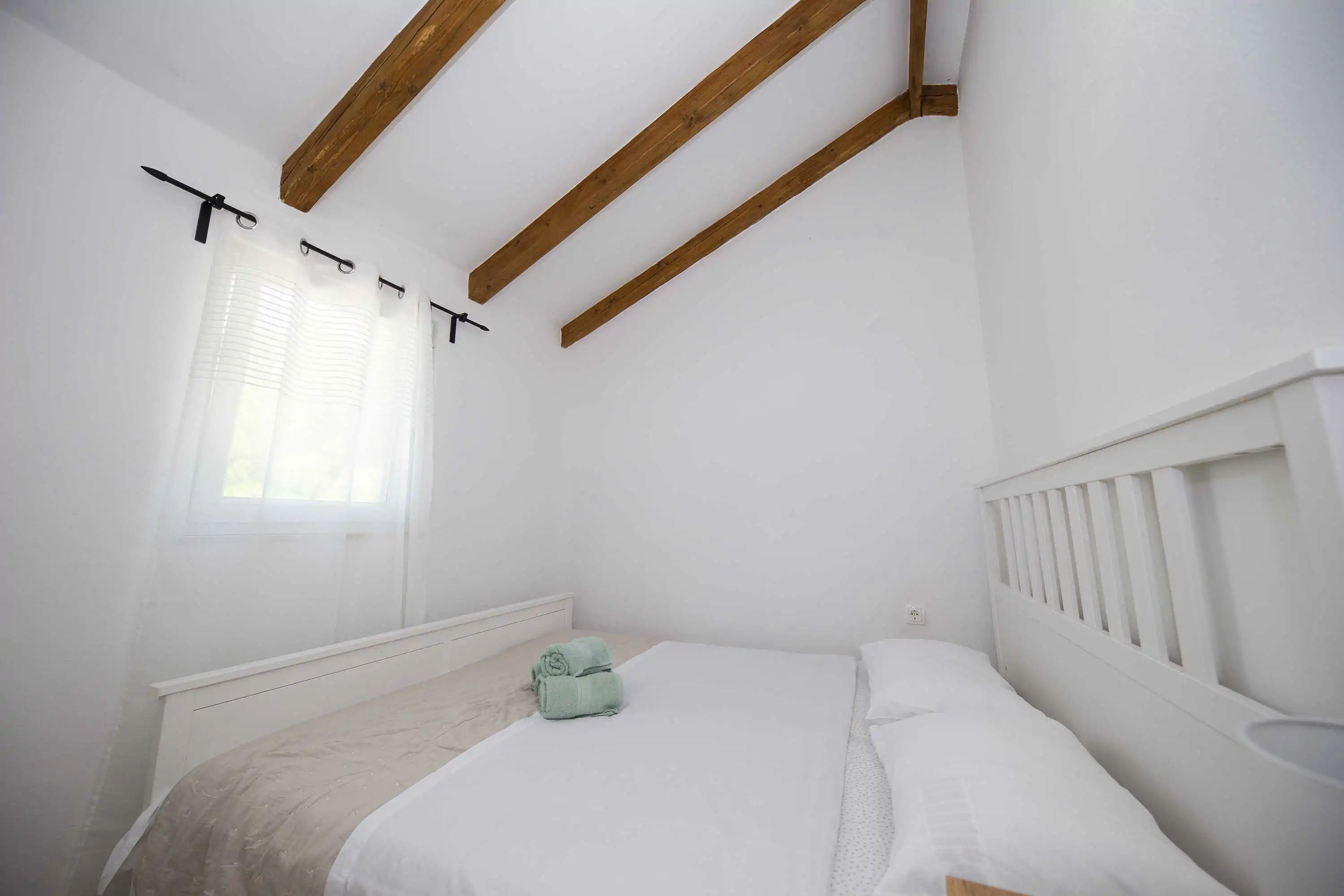 Stani 10 - Kornatica