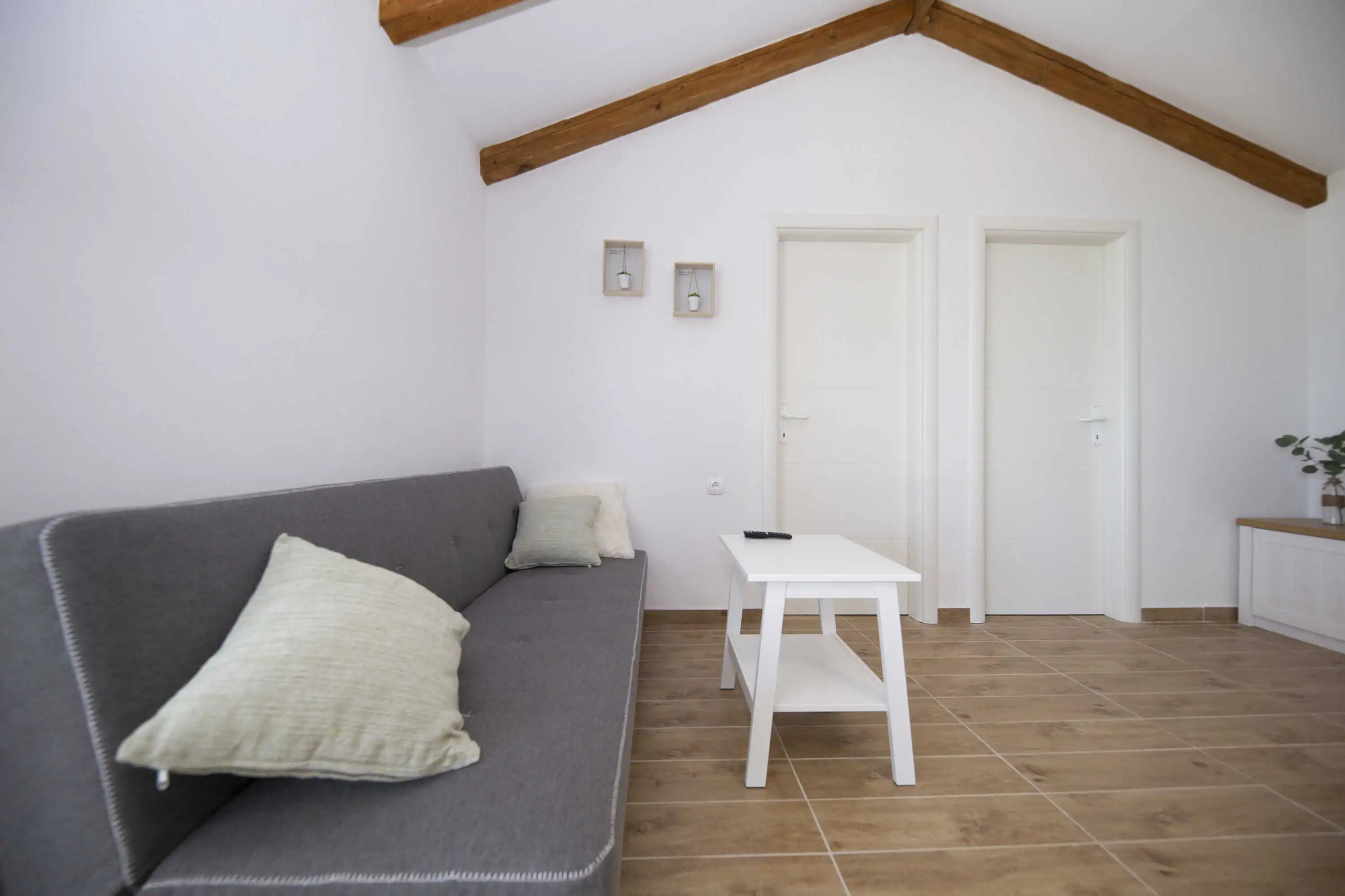 Stani 13 - Kornatica