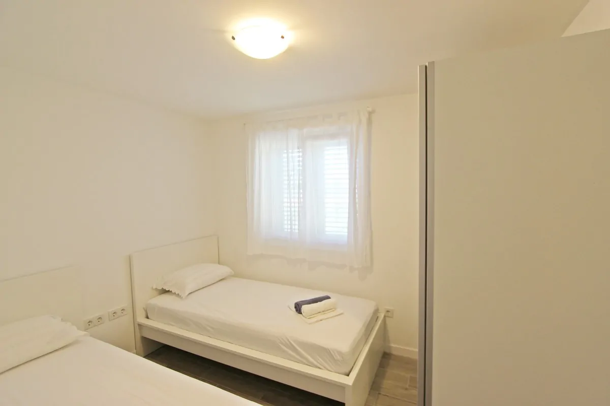 Vanja 4+0 03 - Kornatica