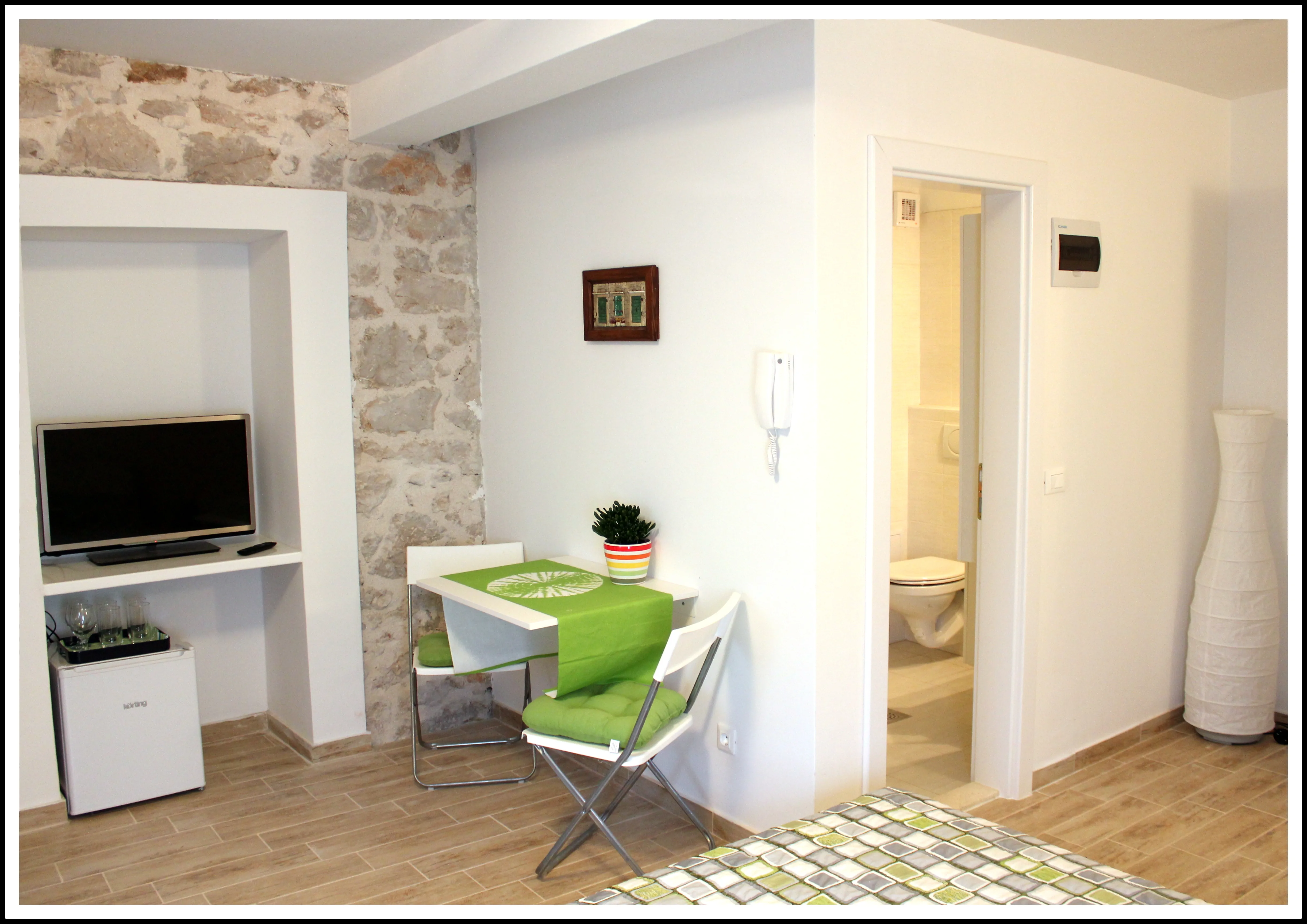 Gira 2B 2+1 03 - Kornatica