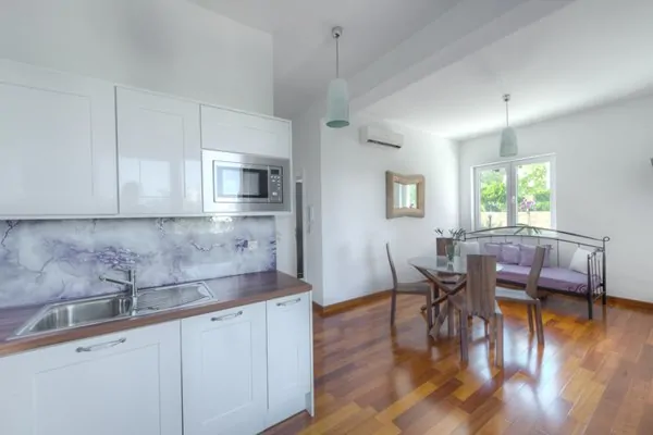 A1 Podvrške DELUXE 4+1 02 - Kornatica