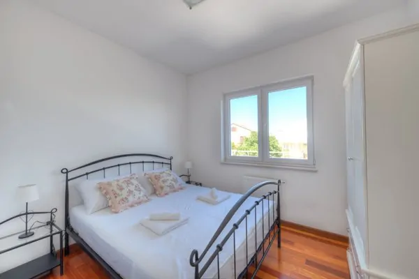 A1 Podvrške DELUXE 4+1 05 - Kornatica