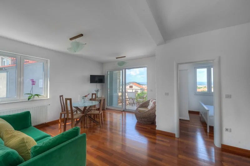 A3 Kosirina DELUXE 4+0 01 - Kornatica