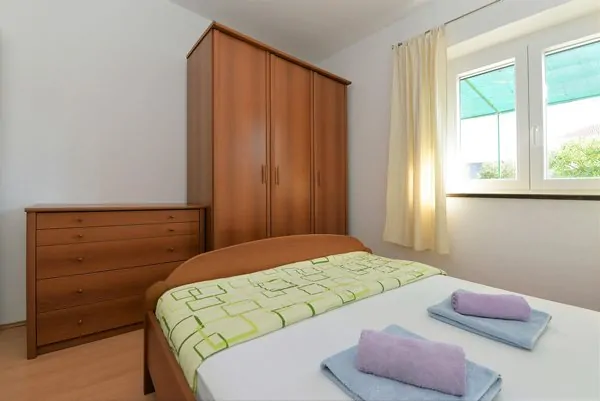 Mate Slanica 2+2 10 - Kornatica