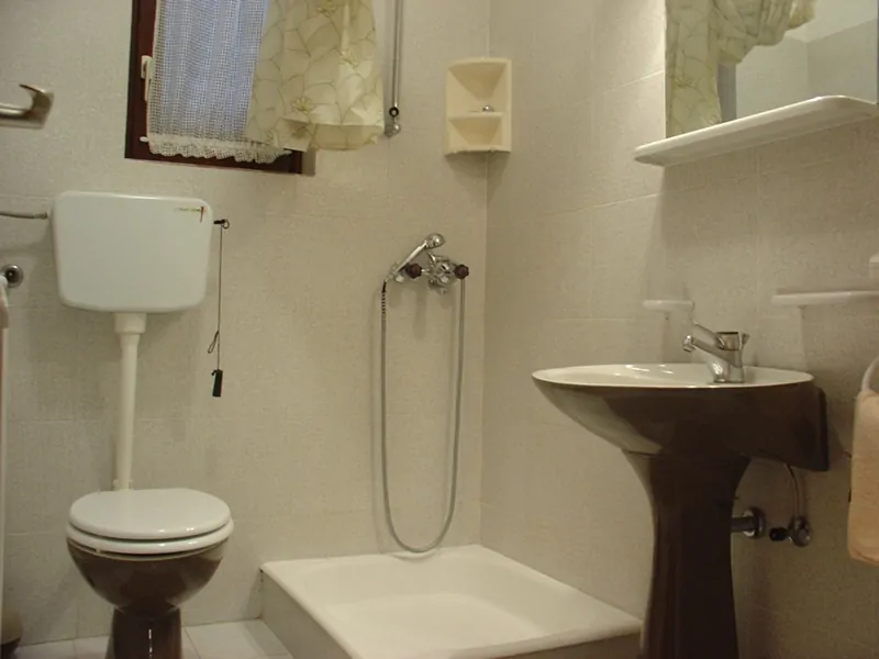 Mira P1 2+2 08 - Kornatica