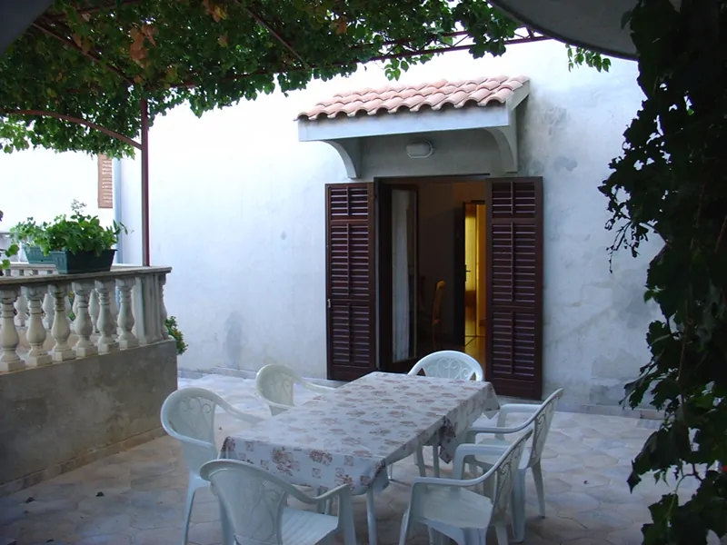 Mira P2 4+2 - Kornatica