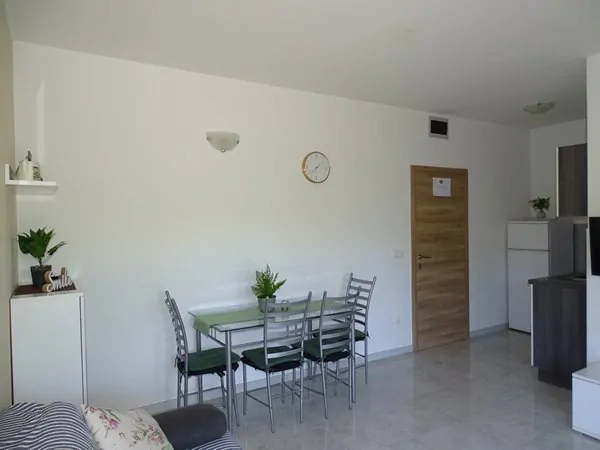 Matea A2 2+1 05 - Kornatica