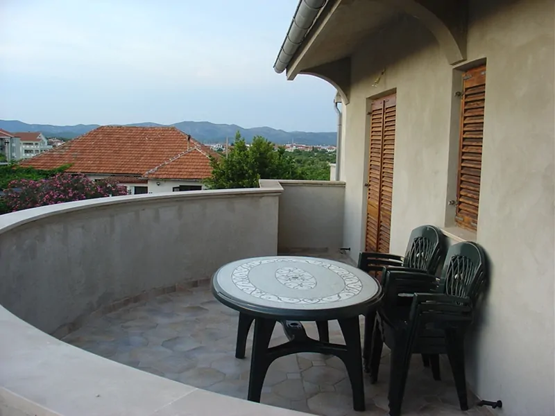 Mira K2 4+2 02 - Kornatica