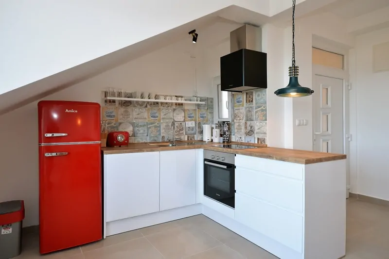 Viktor G 4+1 05 - Kornatica