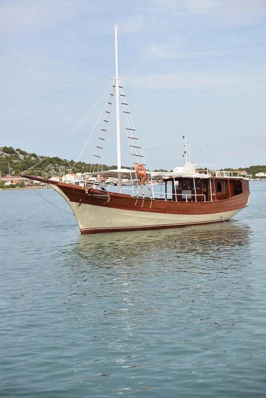 Izlet na Kornate – Torcida 01 - Kornatica